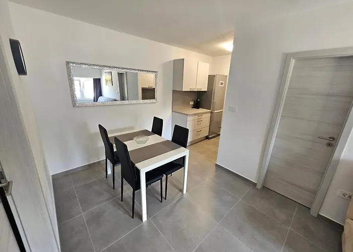 Apartma Bertoki