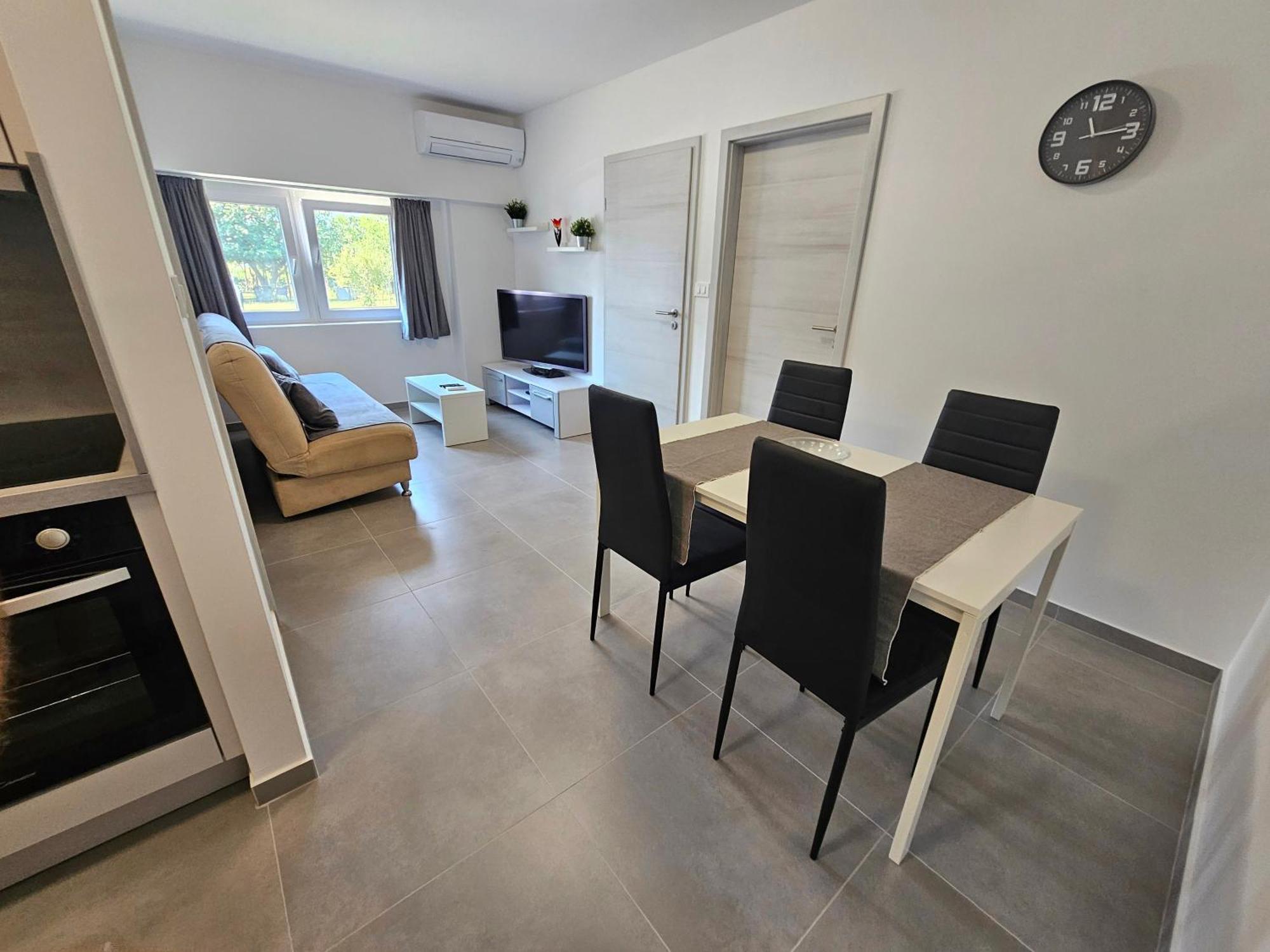 Apartma Bertoki * Koper