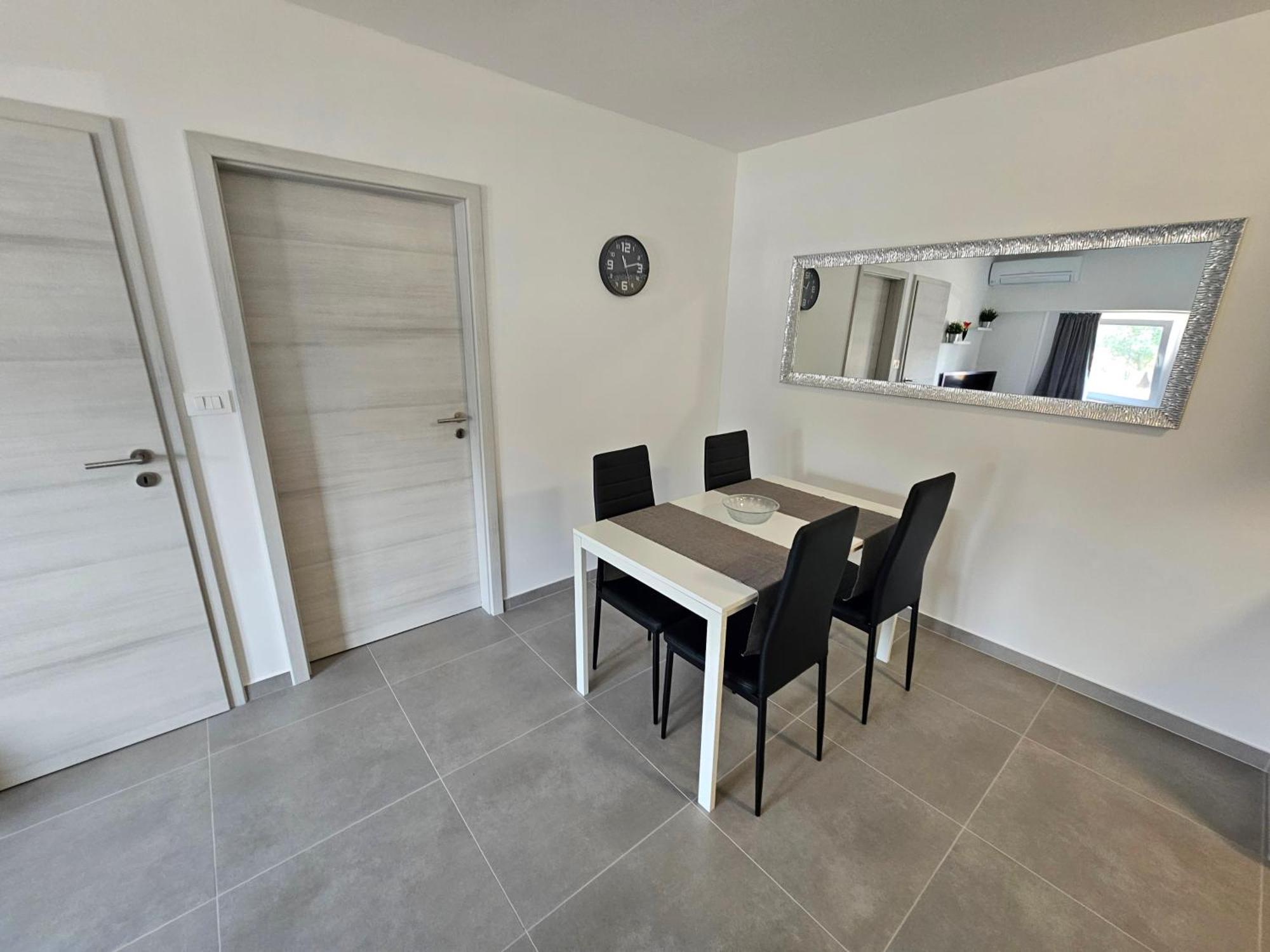Apartma Bertoki * Koper